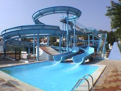 Water chutes