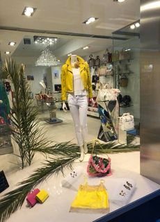 Boutique Shopping in Mahon