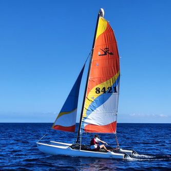 Deportes acuáticos en Calan Bosch